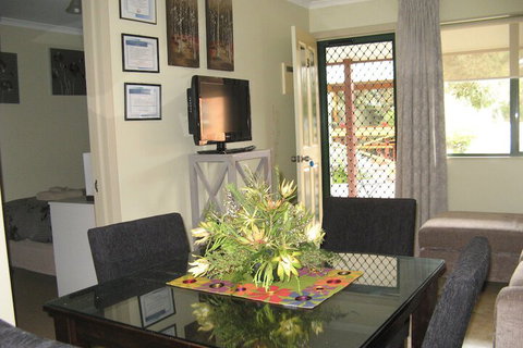 Ficifolia Lodge - Whitsundays Accommodation 4