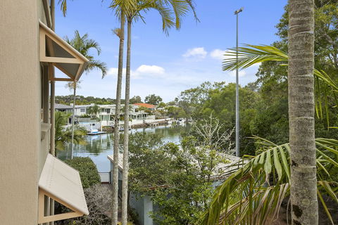 2 Hastings Street - Whitsundays Accommodation 0
