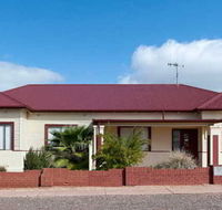 Playford Lodge - Whitsundays Accommodation