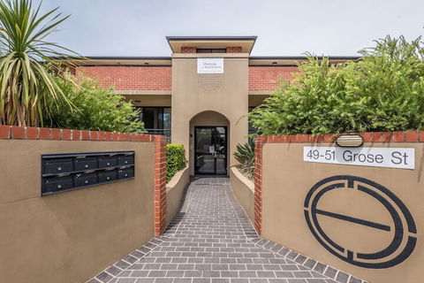 Parkside Apartments - Whitsundays Accommodation 1