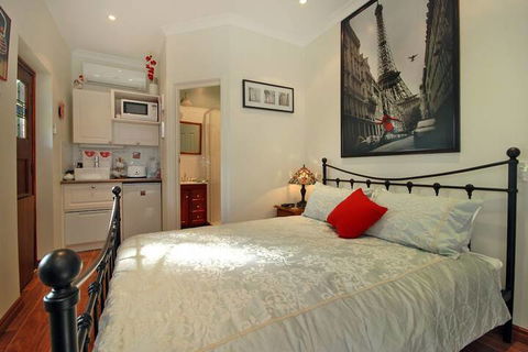Above Bored Bed & Breakfast - Whitsundays Accommodation 5