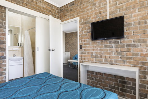 Marion Motel And Apartments - Whitsundays Accommodation 4