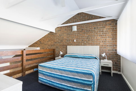 Marion Motel And Apartments - Whitsundays Accommodation 6