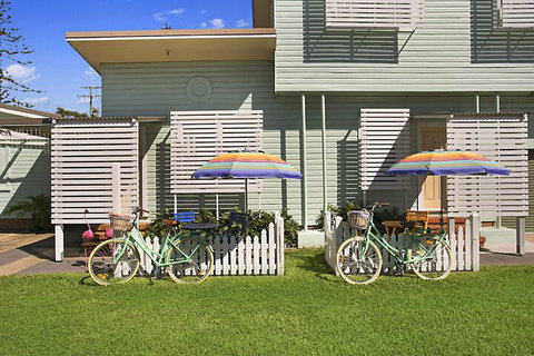 La Costa Motel - Whitsundays Accommodation 1