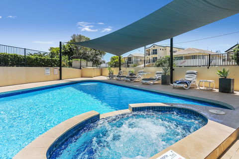 Spectrum Apartments - Whitsundays Accommodation 2