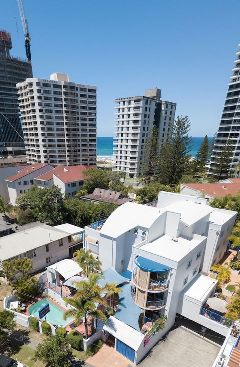 Surfers Beach Resort One - Whitsundays Accommodation 3