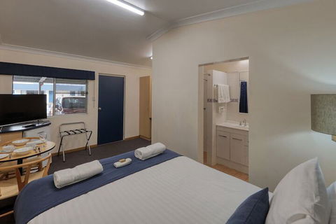 Border Motel - Whitsundays Accommodation 7