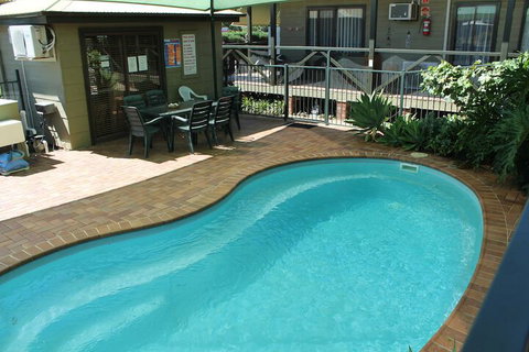 Lake Forbes Motel - Whitsundays Accommodation 4