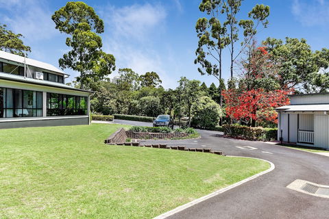 Eastgate On The Range Motel - Whitsundays Accommodation 1