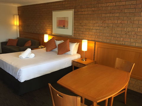 James Street Motor Inn - Whitsundays Accommodation 6