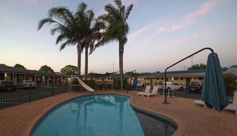 James Street Motor Inn - Whitsundays Accommodation 1