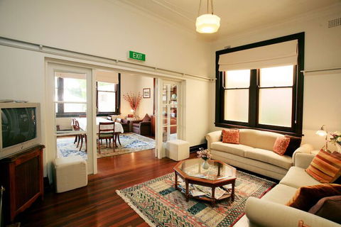 The Bank Guesthouse - Whitsundays Accommodation 6