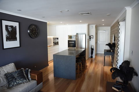 Darling Harbour Getaway - Whitsundays Accommodation 6