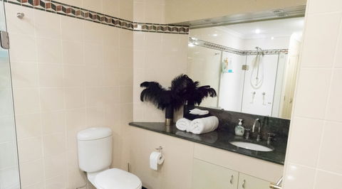 Darling Harbour Getaway - Whitsundays Accommodation 5