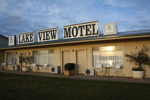 Lakeview Motel & Apartments - Whitsundays Accommodation 2