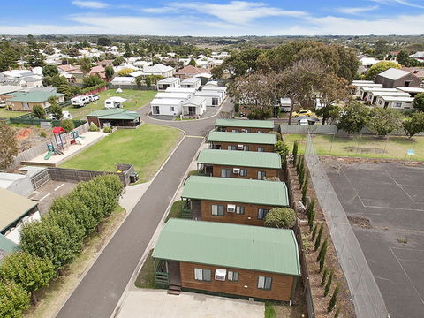 Portland Holiday Village - Whitsundays Accommodation 5