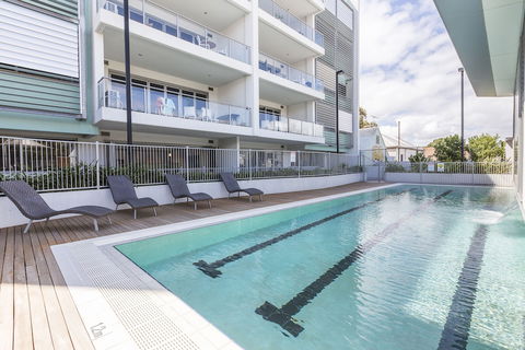 Gallery Serviced Apartments - Whitsundays Accommodation 3