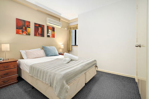 Perth City Lux Apartments - Whitsundays Accommodation 7