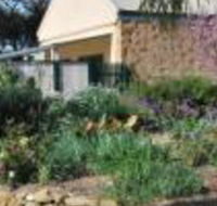 Brayfield Cottage - Whitsundays Accommodation