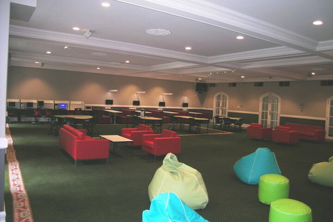 RMIT Village House - Whitsundays Accommodation 1
