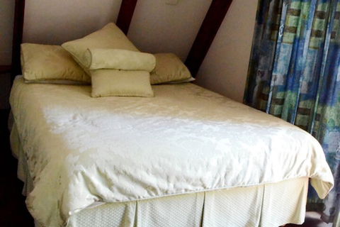 Caves Road Chalets - Whitsundays Accommodation 4