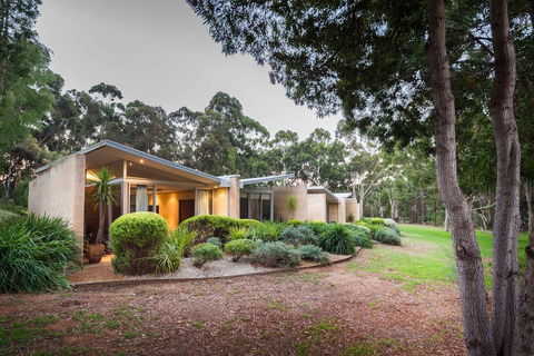 Gilgara Retreat - Whitsundays Accommodation 1