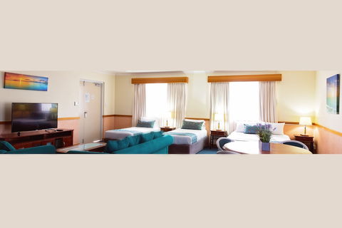 White Lace Motor Inn - Whitsundays Accommodation 3