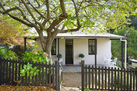 Hills Havens Cottages - Whitsundays Accommodation 1