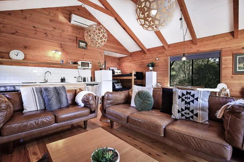 Kangaroo Valley Timber Cabin - Whitsundays Accommodation 3