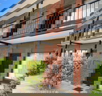Ploughmans Motor Inn - Whitsundays Accommodation