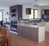 Oakley Place Townhouse - Whitsundays Accommodation