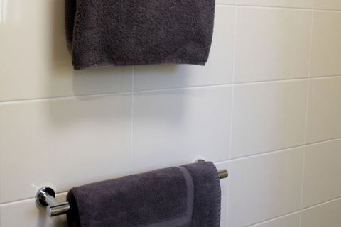 Highway Inn Motel - Whitsundays Accommodation 5