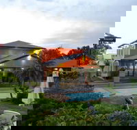 Country Leisure Motor Inn - Whitsundays Accommodation
