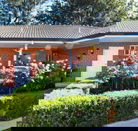 Akuna Motor Inn and Apartments - Whitsundays Accommodation