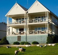 Lakeside Suites 1 - Whitsundays Accommodation