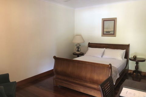 Daintree Manor Bed & Breakfast - Whitsundays Accommodation 2