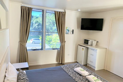 Surf Beach Motel Coffs - Whitsundays Accommodation 6