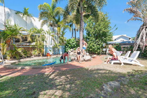 Reef Backpackers - Whitsundays Accommodation 1