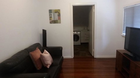 Leisurely Manor - Whitsundays Accommodation 2