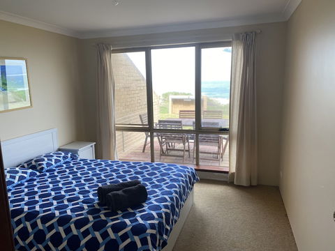 Lands Edge - Whitsundays Accommodation 3
