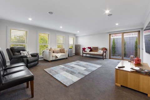 Rosanna Mansion - Whitsundays Accommodation 2