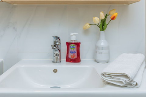 Homely Apartment In South Brisbane - Whitsundays Accommodation 6