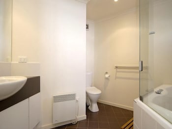 Pearse 1 - Whitsundays Accommodation 2