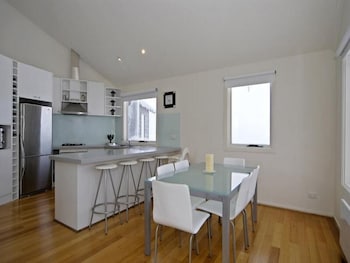 Pearse 1 - Whitsundays Accommodation 5