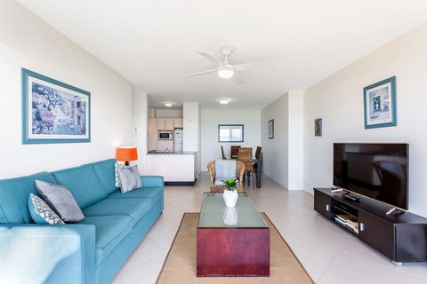 Harbourside, Unit 2/07 Soldiers Point Road - Whitsundays Accommodation 1