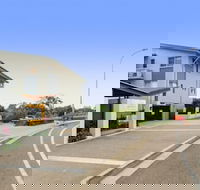 City Stadium Apartment on the riverfront - Whitsundays Accommodation