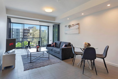 STAY&CO Serviced Apartments - Walker - Whitsundays Accommodation 3