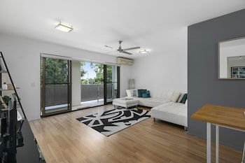 Smart Budget Retreat - Whitsundays Accommodation 0