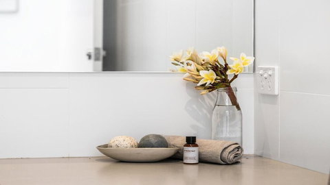 Your Luxury Escape - Carinya Cottages 4 - Whitsundays Accommodation 4