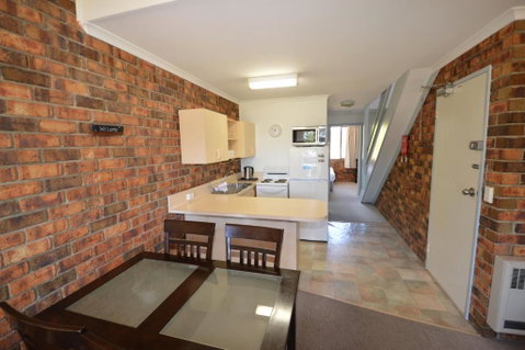 Ellswood 5 - Whitsundays Accommodation 3